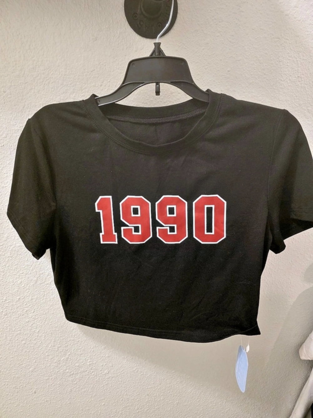 Hilinker 1990 Graphic Crop Tee in Black & Red NWT